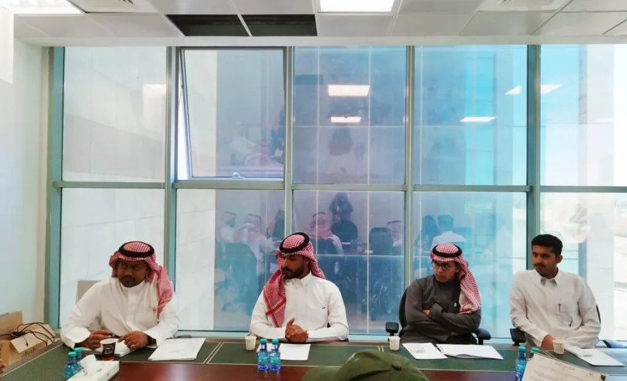 عمادة شؤون الطلاب تعقد اجتماعاً مع أمناء النشاط ورؤساء الأندية الطلابية - 2
