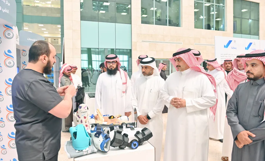 الجامعة تحتفي باليوم العالمي للإعاقة 2023  - جامعة المجمعة 