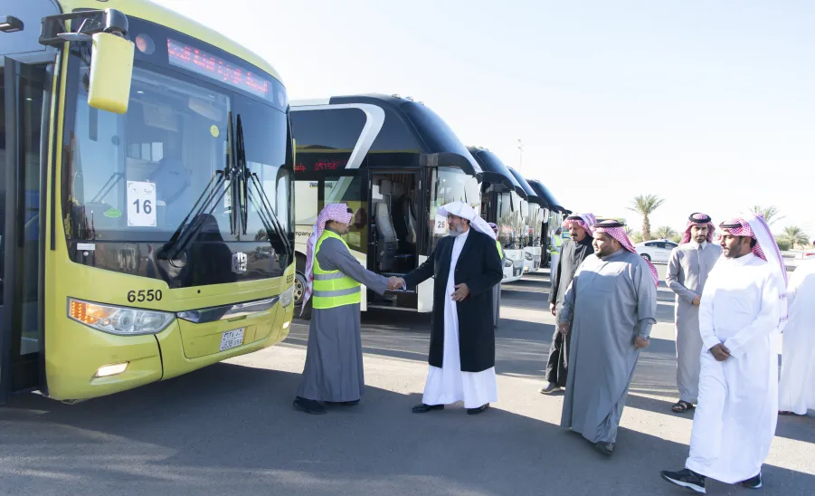 وكيل الجامعة للتنمية والاستثمار يتفقد جاهزية خطوط النقل خلال فترة الاختبارات النهائية للفصل الاول -  وكيل الجامعة للتنمية والاستثمار يتفقد جاهزية خطوط النقل خلال فترة الاختبارات النهائية للفصل الاول