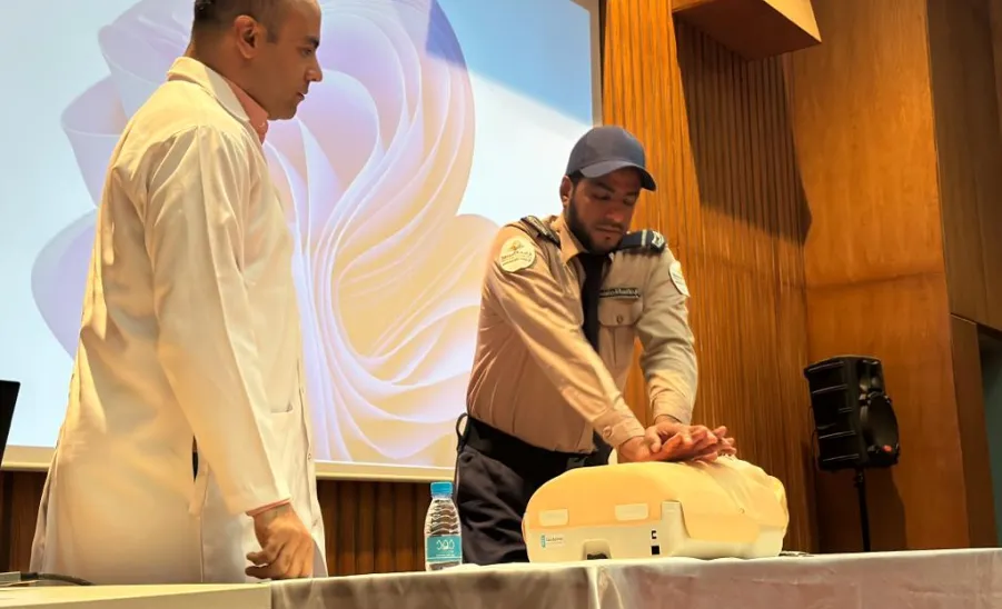 الأمن الجامعي والمركز الطبي يقيمان دورات تدريبية لعناصر الحراسات الأمنية -  1
