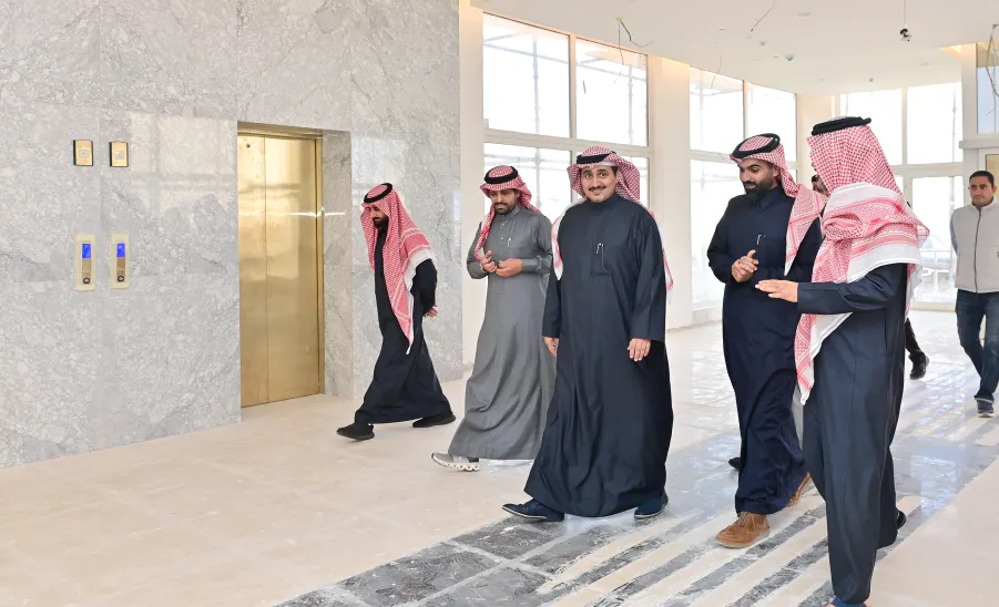  بهدف توقيع مذكرتي تفاهم بين الجانبين : رئيس الجامعة يستقبل معالي رئيس جامعة جدة والوفد المرافق له - جامعة المجمعة 