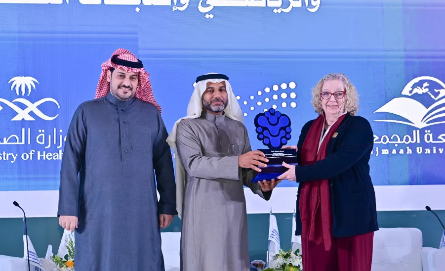  الجامعة تختتم أعمال المؤتمر الدولي للتأهيل الطبي والرياضي وإصابات العظام -  جامعة المجمعة 
