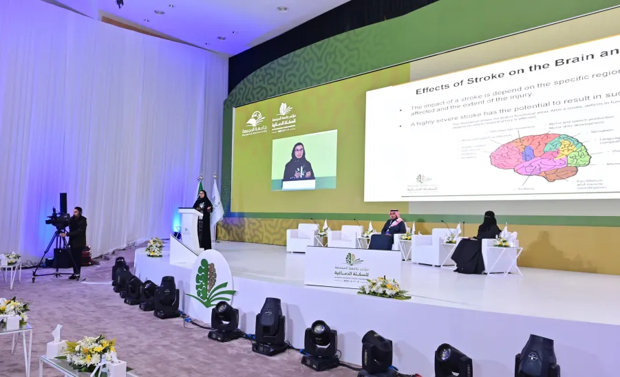 الجامعة تقيم مؤتمر جامعة المجمعة للسكتة الدماغية - جامعة المجمعة 