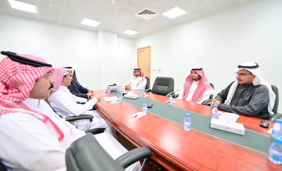  بهدف توقيع مذكرتي تفاهم بين الجانبين : رئيس الجامعة يستقبل معالي رئيس جامعة جدة والوفد المرافق له - جامعة المجمعة 