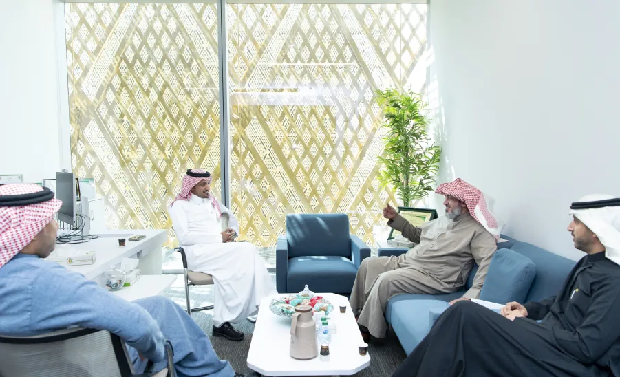 MU's Vice-Rector visits the Assistant Undersecretary for Budget and Financial Planning at the Ministry of Health - في إطار بحث سبل التعاون بين الجامعة ووزارة الصحة: وكيل الجامعة للتنمية والاستثمار يزور الوكيل المساعد للميزانية والتخطيط المالي بوزارة الصحة