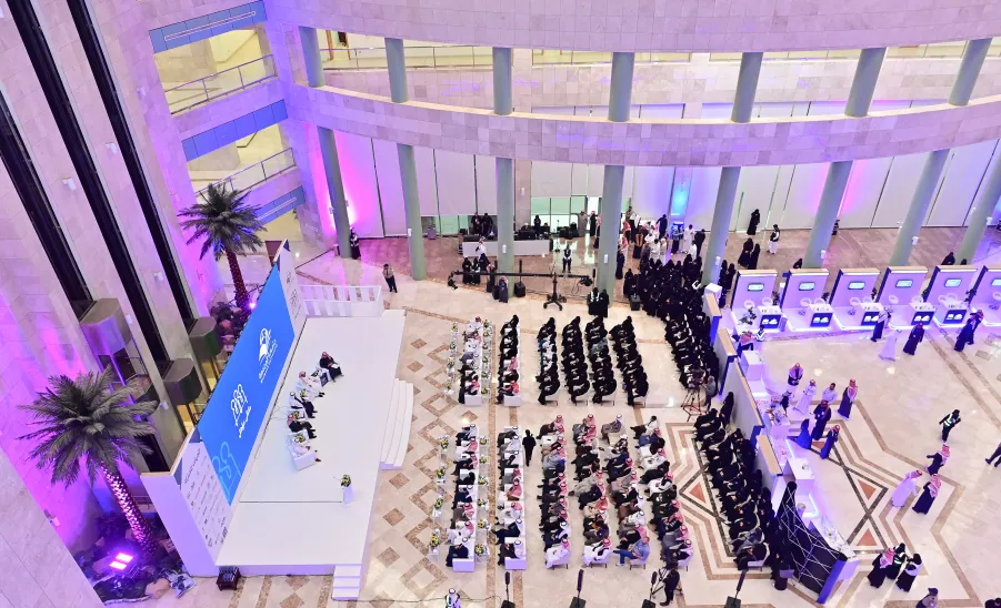 MU HOLDS 'MUAAHAL' FORUM  -  جامعة المجمعة 