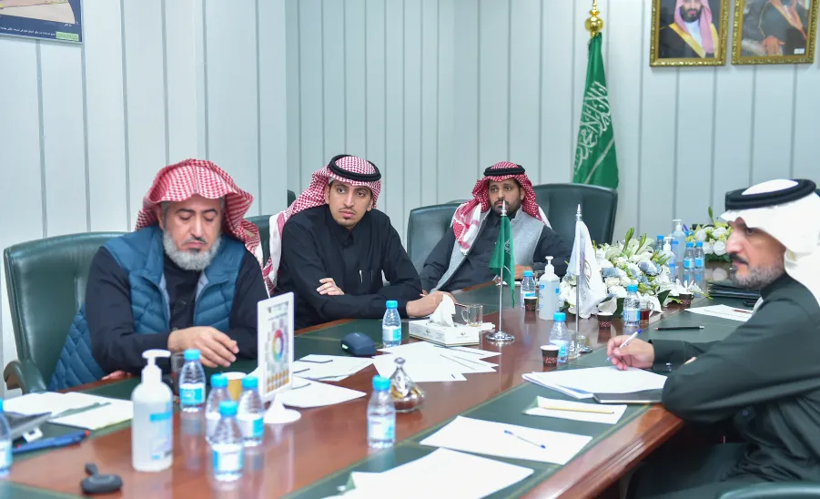 MU participates in a workshop on outsourcing projects by ministry of education  - برئاسة وكيل الجامعة للتنمية والاستثمار فريق عمل الجامعة يشارك في ورشة عمل المشاريع وعقود التشغيل وآليه عملها المنفذة (عن بعد) من قبل وزارة التعليم