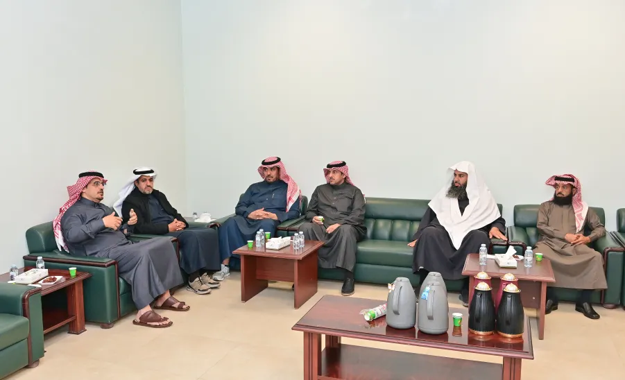 the 4th developmental meeting held for managers  -  1