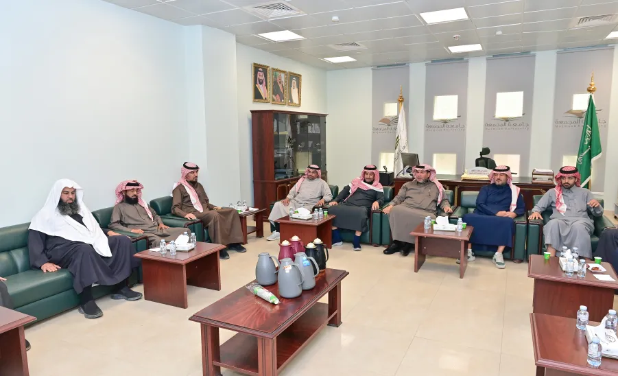 the 4th developmental meeting held for managers  -  4