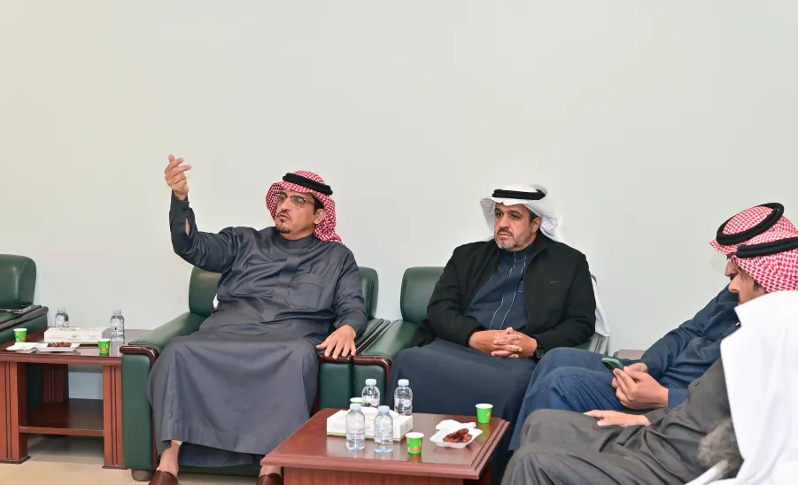 the 4th developmental meeting held for managers  -  10