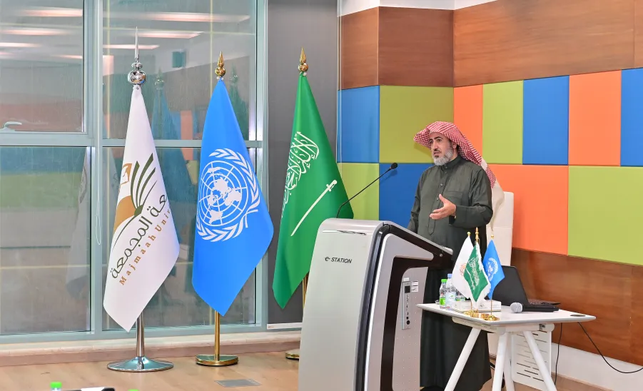 وكيل الجامعة للتنمية والاستثمار يفتتح اللقاء السادس لمركز سيفال -  سعادة وكيل الجامعة للتنمية والاستثمار يفتتح اللقاء السادس لمركز سيفال: مناقشة تفعيل توصيات المؤتمر الدولي: الجامعات وأهداف التنمية المستدامة 2030 " المستهدفات والممارسات"