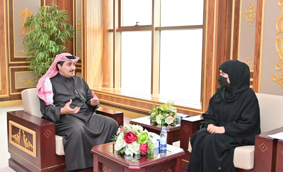 MU rector meets the strategic plan project team -  جامعة المجمعة 
