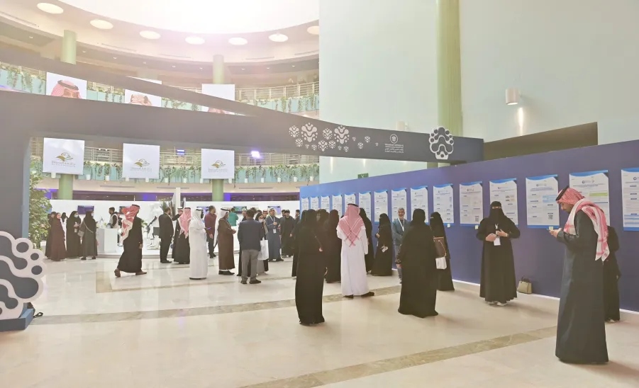  الجامعة تختتم أعمال المؤتمر الدولي للتأهيل الطبي والرياضي وإصابات العظام -  جامعة المجمعة 