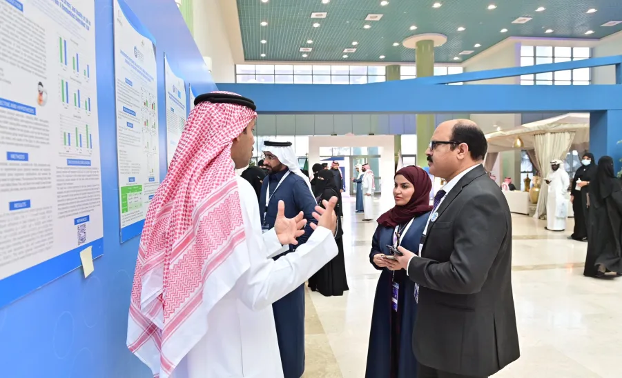  الجامعة تختتم أعمال المؤتمر الدولي للتأهيل الطبي والرياضي وإصابات العظام -  جامعة المجمعة 