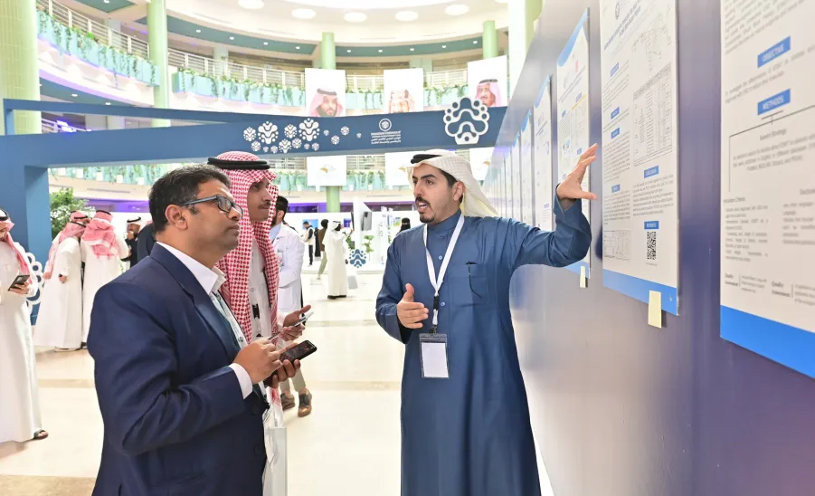  الجامعة تختتم أعمال المؤتمر الدولي للتأهيل الطبي والرياضي وإصابات العظام -  جامعة المجمعة 