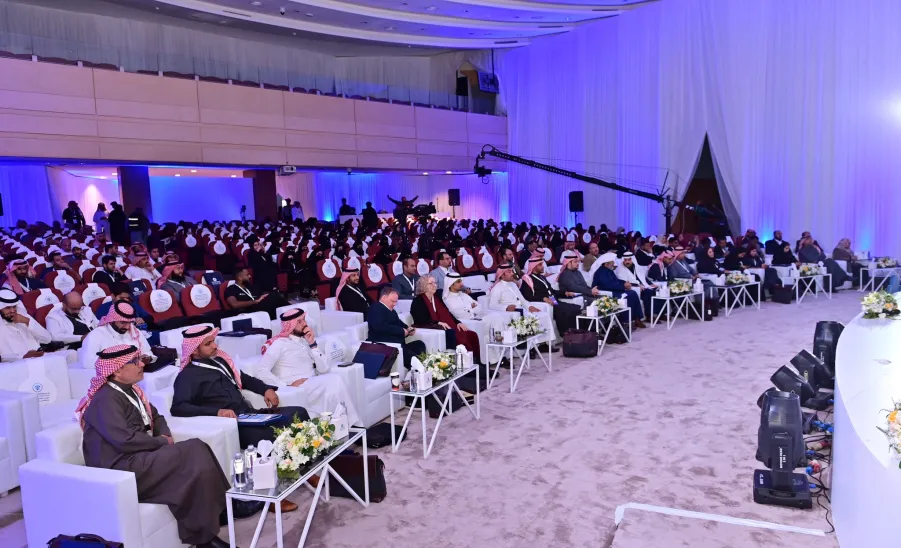  الجامعة تختتم أعمال المؤتمر الدولي للتأهيل الطبي والرياضي وإصابات العظام -  جامعة المجمعة 