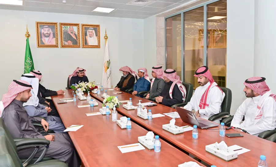 A delegation of Jeddah University visits the IT & E-Learning Deanship  -  زيارة وفد جامعة جدة لعمادة تقنية المعلومات والتعليم الإلكتروني 2