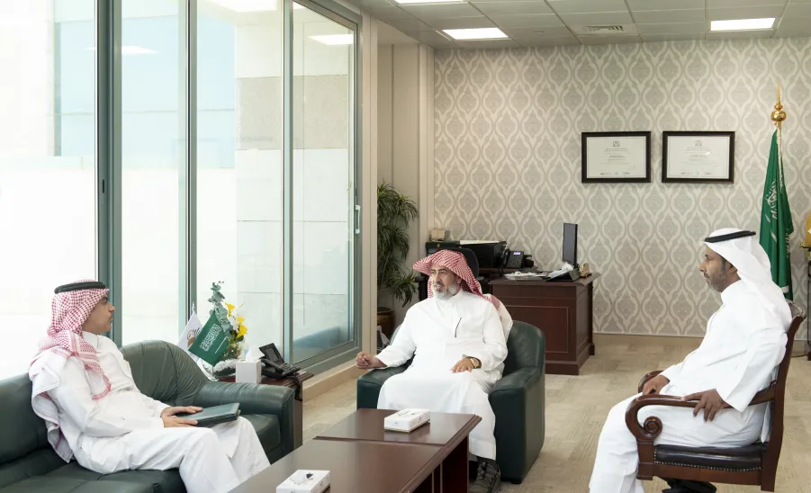 وكيل الجامعة للتنمية والاستثمار يستقبل مساعد الأمين العام لشؤون الجامعات مستشار الأمانة العامة بصندوق التعليم العالي الجامعي -  وكيل الجامعة للتنمية والاستثمار يستقبل مساعد الامين العام لشؤون الجامعات مستشار الأمانة العامة بصندوق التعليم العالي الجامعي