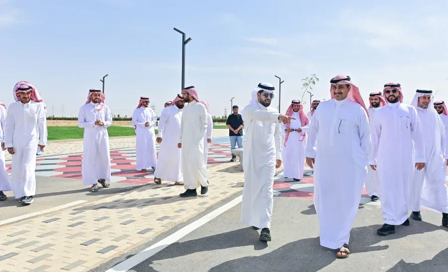 MU RECTOR LAUNCHES 2ND PHASE OF THE UNIVERSITY GREEN INITIATIVE -  جامعة المجمعة