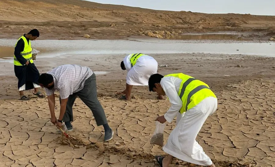 The Applied College participated in scattering seeds as part of the Green Saudi Initiative -  fig4