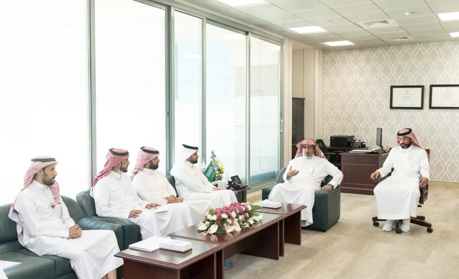 Vice-Rector honors employees from the General Administration of Projects  -  سعادة وكيل الجامعة يكرم عدد من منسوبي الإدارة العامة للمشروعات والتشغيل والصيانة