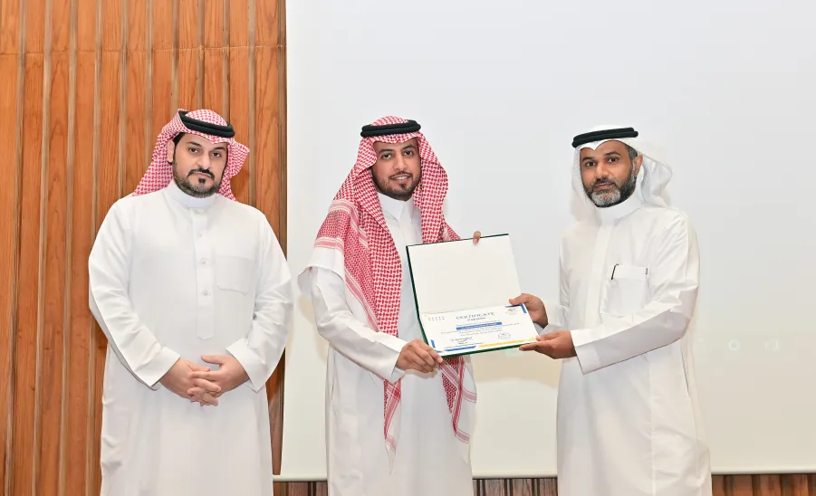وكيل الجامعة للدراسات العليا والبحث العلمي يفتتح فعاليات يوم البحث العلمي والابتكار السنوي الثالث بكلية العلوم الطبية التطبيقية - جامعة المجمعة
