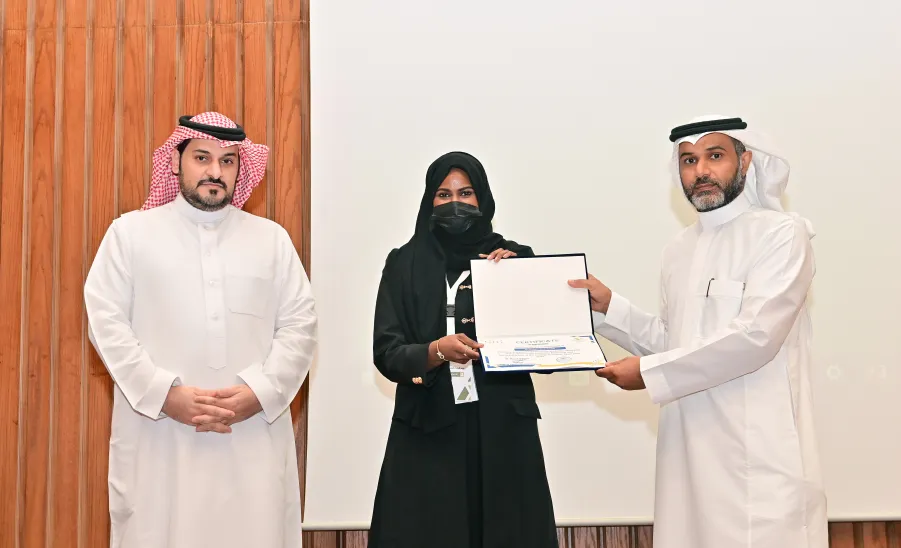 وكيل الجامعة للدراسات العليا والبحث العلمي يفتتح فعاليات يوم البحث العلمي والابتكار السنوي الثالث بكلية العلوم الطبية التطبيقية - جامعة المجمعة 