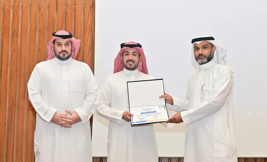 وكيل الجامعة للدراسات العليا والبحث العلمي يفتتح فعاليات يوم البحث العلمي والابتكار السنوي الثالث بكلية العلوم الطبية التطبيقية - جامعة المجمعة 
