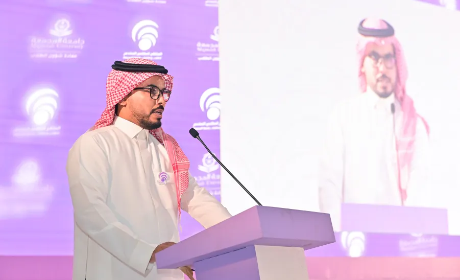 الجامعة تقيم حفل ختام الأنشطة للعام 1445هـ وتكريم الطلبة الفائزين في الملتقى الطلابي السادس للموهبة والإبداع - جامعة المجمعة 