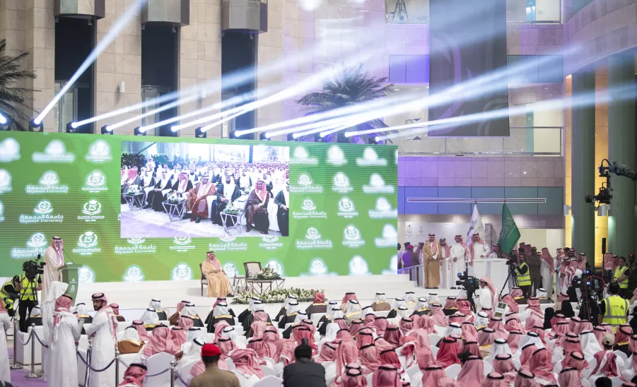  برعاية صاحب السمو الملكي الأمير فيصل بن بندر بن عبدالعزيز آل سعود - أمير منطقة الرياض – الجامعة تقيم حفل تخريج الدفعة الخامسة عشرة من طلابها - جامعة المجمعة 