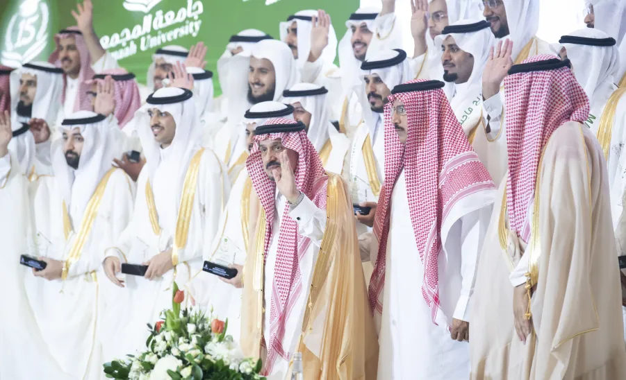  برعاية صاحب السمو الملكي الأمير فيصل بن بندر بن عبدالعزيز آل سعود - أمير منطقة الرياض – الجامعة تقيم حفل تخريج الدفعة الخامسة عشرة من طلابها - جامعة المجمعة 