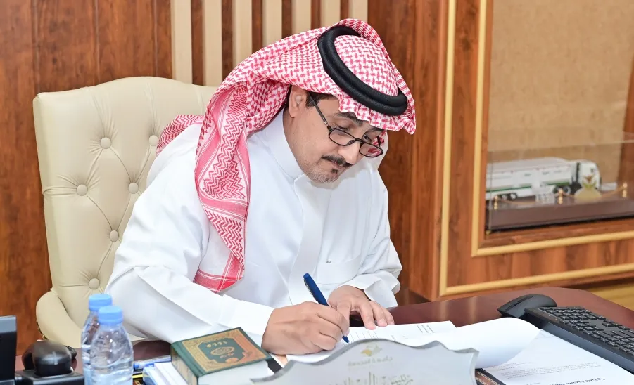 MU APPROVES THE DEANSHIP OF INFORMATION TECHNOLOGY'S STRATEGIC & EXECUTIVE PLAN FOR DIGITAL TRANSFORMATION
 -  رئيس الجامعة يعتمد الخطة الاستراتيجية والتنفيذية للتحول الرقمي لعمادة تقنية المعلومات والتعليم الإلكتروني