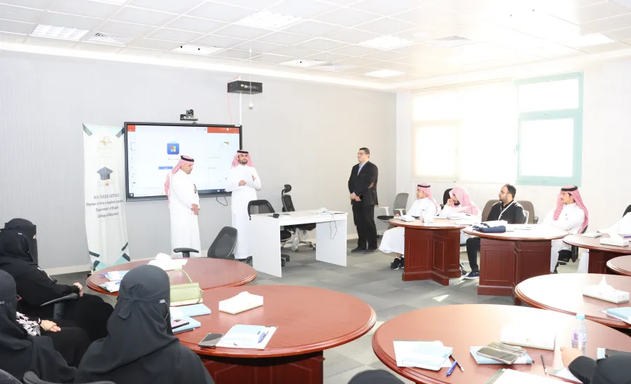 Research centers at Vice-Rector's Office for Graduate Studies launch the first research school  - #