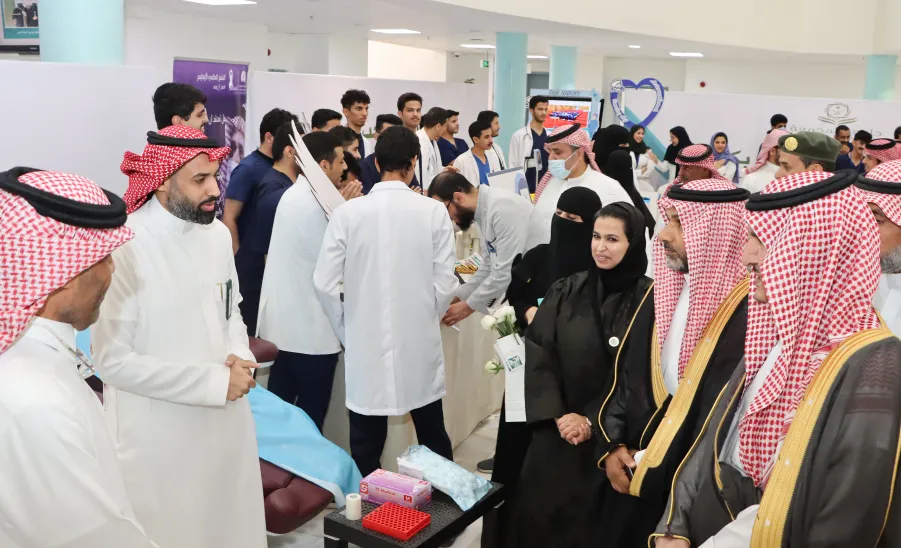 كلية التمريض تقيم فعالية بمناسبة اليوم العالمي للتمريض - جامعة المجمعة 