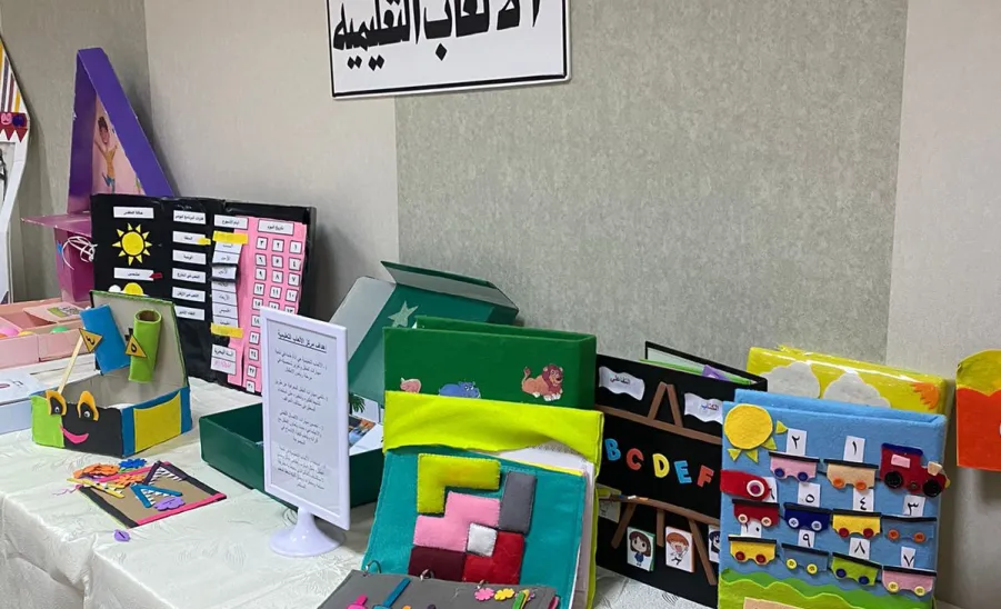 Student projects for sustainable development exhibition launched  -  فتتاح معرض المشاريع الطلابية للتنمية المستدامة لقسمي رياض الأطفال واللغة الإنجليزية