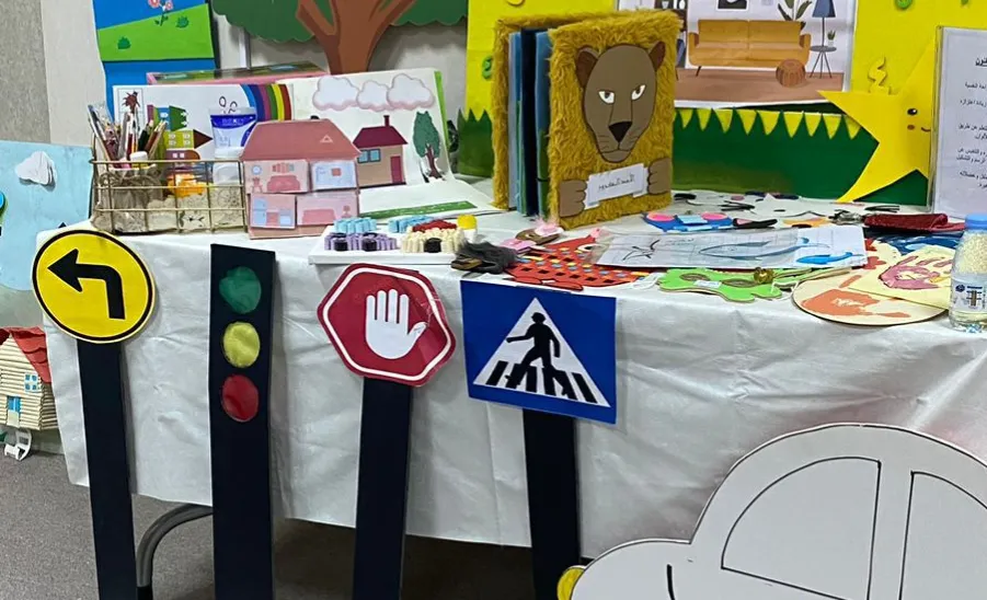 Student projects for sustainable development exhibition launched  -  فتتاح معرض المشاريع الطلابية للتنمية المستدامة لقسمي رياض الأطفال واللغة الإنجليزية