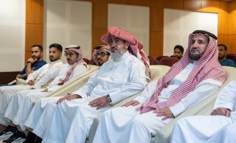 MU VICE-RECTOR ATTENDS THE CLOSING CEREMONY OF OSTEOPATHIC MEDICINE PROGRAM  -  وكيل الجامعة للتنمية والاستثمار يحضر ختام برنامج اساسيات علاج الطب التقويمي