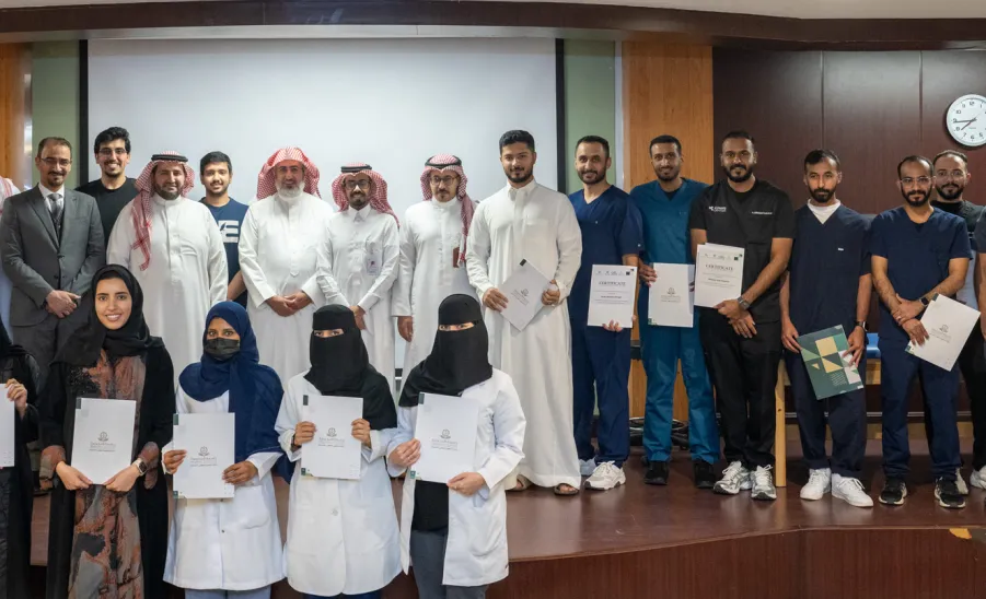 MU VICE-RECTOR ATTENDS THE CLOSING CEREMONY OF OSTEOPATHIC MEDICINE PROGRAM  -  وكيل الجامعة للتنمية والاستثمار يحضر ختام برنامج اساسيات علاج الطب التقويمي
