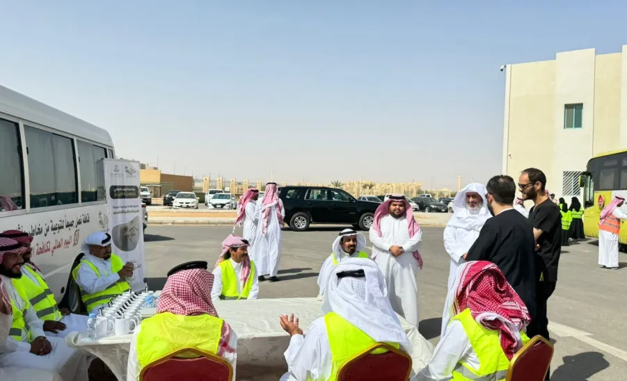 وكيل الجامعة للتنمية والاستثمار يدشن عدداً من مبادرات وفعاليات الإدارة العامة للخدمات - 5