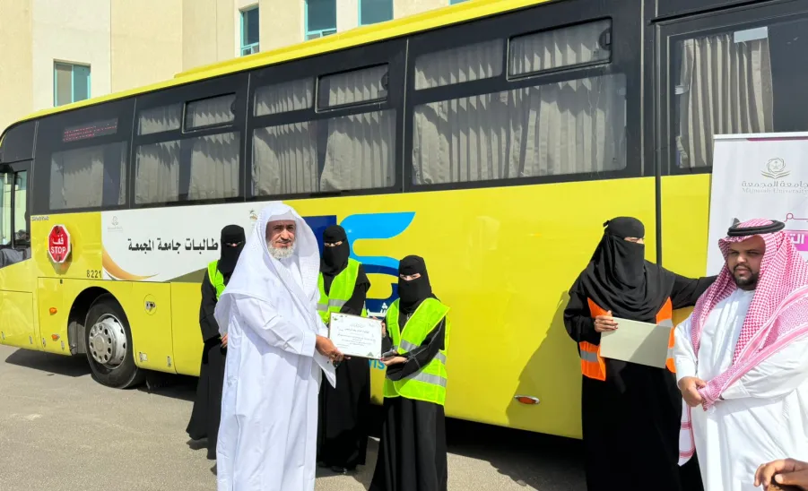 وكيل الجامعة للتنمية والاستثمار يدشن عدداً من مبادرات وفعاليات الإدارة العامة للخدمات - 7
