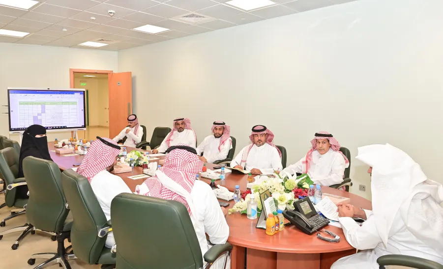 لجنة إعداد الخطة الاستراتيجية الرابعة للجامعة تعقد اجتماعها الأول - لجنة إعداد الخطة الاستراتيجية الرابعة للجامعة تعقد اجتماعها الأول