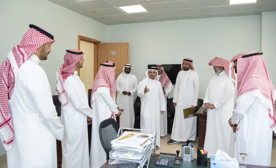 وكيل الجامعة للتنمية والاستثمار يزور الإدارة العامة للأداء والامتثال -  وكيل الجامعة للتنمية والاستثمار يزور الإدارة العامة للأداء والامتثال