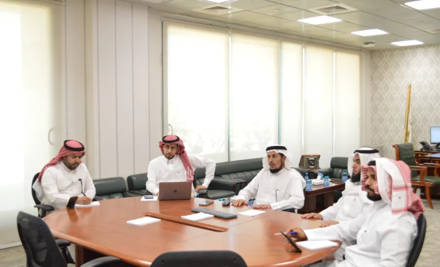 وكيل الجامعة للشؤون التعليمية يترأس الجلسة السادسة عشرة للجنة الخطط والمناهج الدراسية -  اجتماع لجنة الخطط والمناهج الدراسية 16