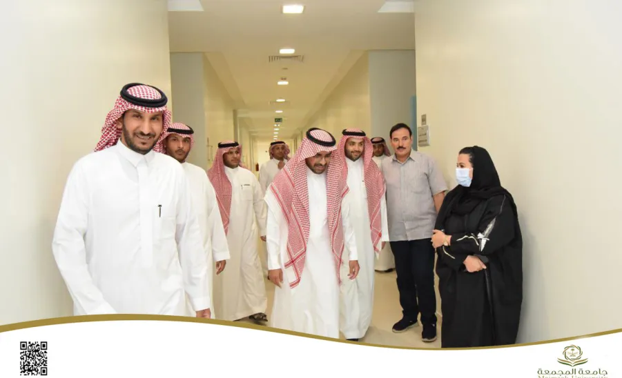 عميد الدراسات العليا والبحث العلمي يقوم بزيارة للكلية - زيارة عميد الدراسات العليا والبحث العلمي للكلية