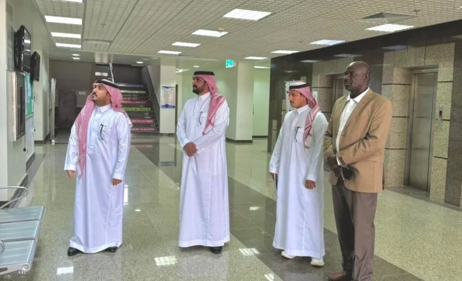 الرئيس التنفيذي للكلية التطبيقية يقوم بجولة تفقدية بفرع الكلية برماح -  زيارة رماح