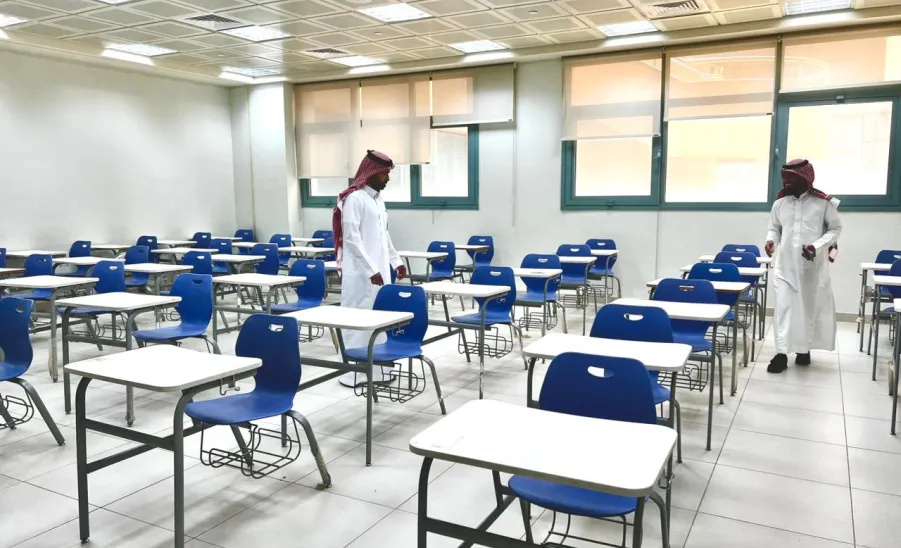 الإدارة تُنفذ جولات ميدانية لمتابعة اشتراطات السلامة و الصحة المهنية و البيئة بمقرات الجامعة - الإدارة تُنفذ جولات ميدانية لمتابعة اشتراطات السلامة و الصحة المهنية و البيئة بمقرات الجامعة