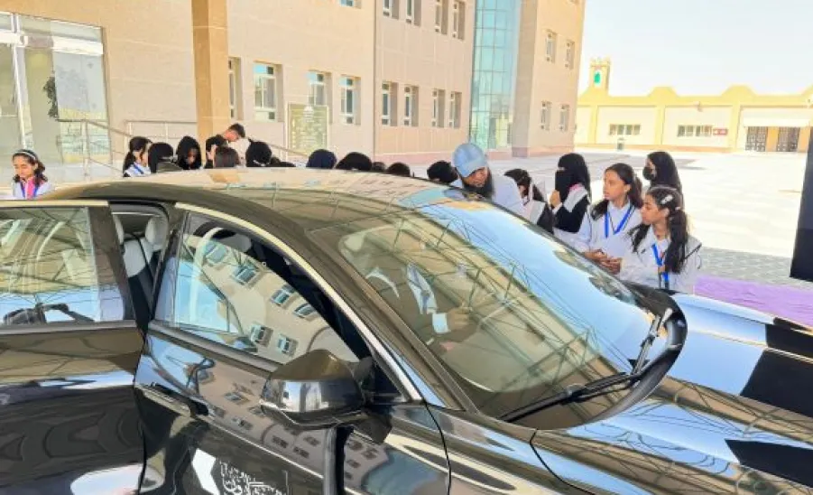 public school students and members of the community participates in the exhibition on traffic safety  -  1