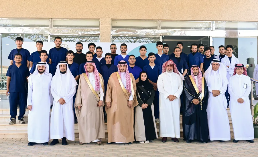 برعاية رئيس الجامعة وحضور رئيس مركز حوطة سدير : الجامعة تقيم حفل افتتاح كلية التمريض -  جامعة المجمعة