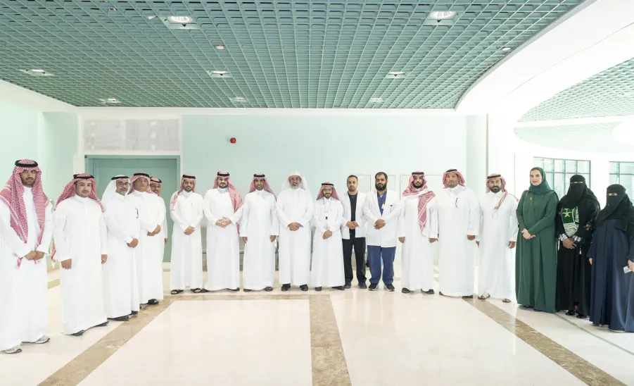 MU RECTOR LAUNCHES THE RADIOLOGY DEPARTMENT'S TRAINING PROGRAM AT THE MEDICAL CENTER  -  تدشين البرنامج التدريبي لمشروع قسم الاشعة في المركز الطبي الجامعي