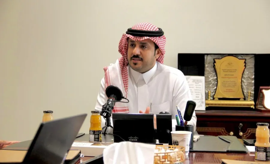 A regular meeting held by the Applied College and its branches  - اجتماع 